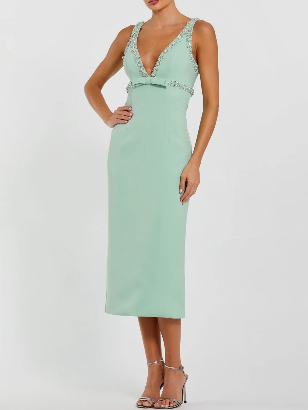 NWT Mac Duggal 2276 Refined Plunging V Neck Beaded Sheath Midi Dress Sage Sz 6